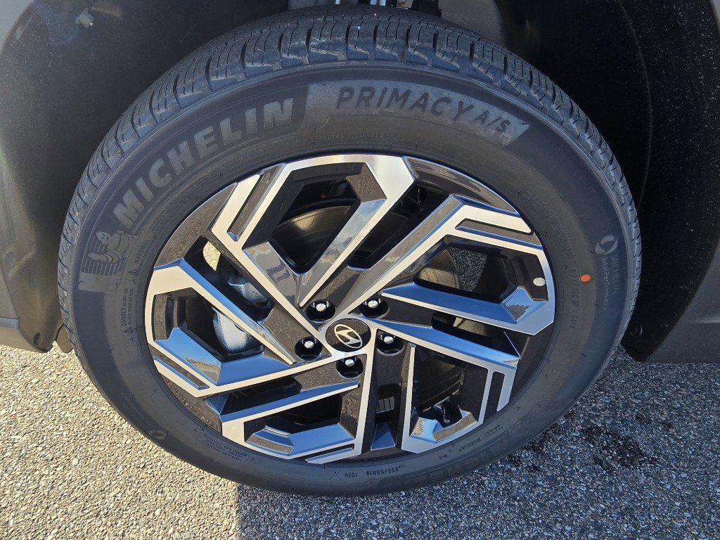 New 2026 Hyundai Tucson Limited image 9