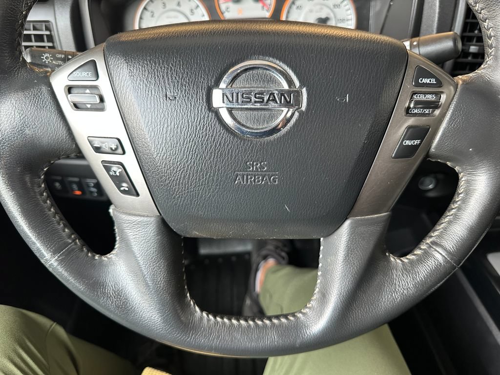 Used 2014 Nissan Titan PRO-4X AWD/4WD image 3