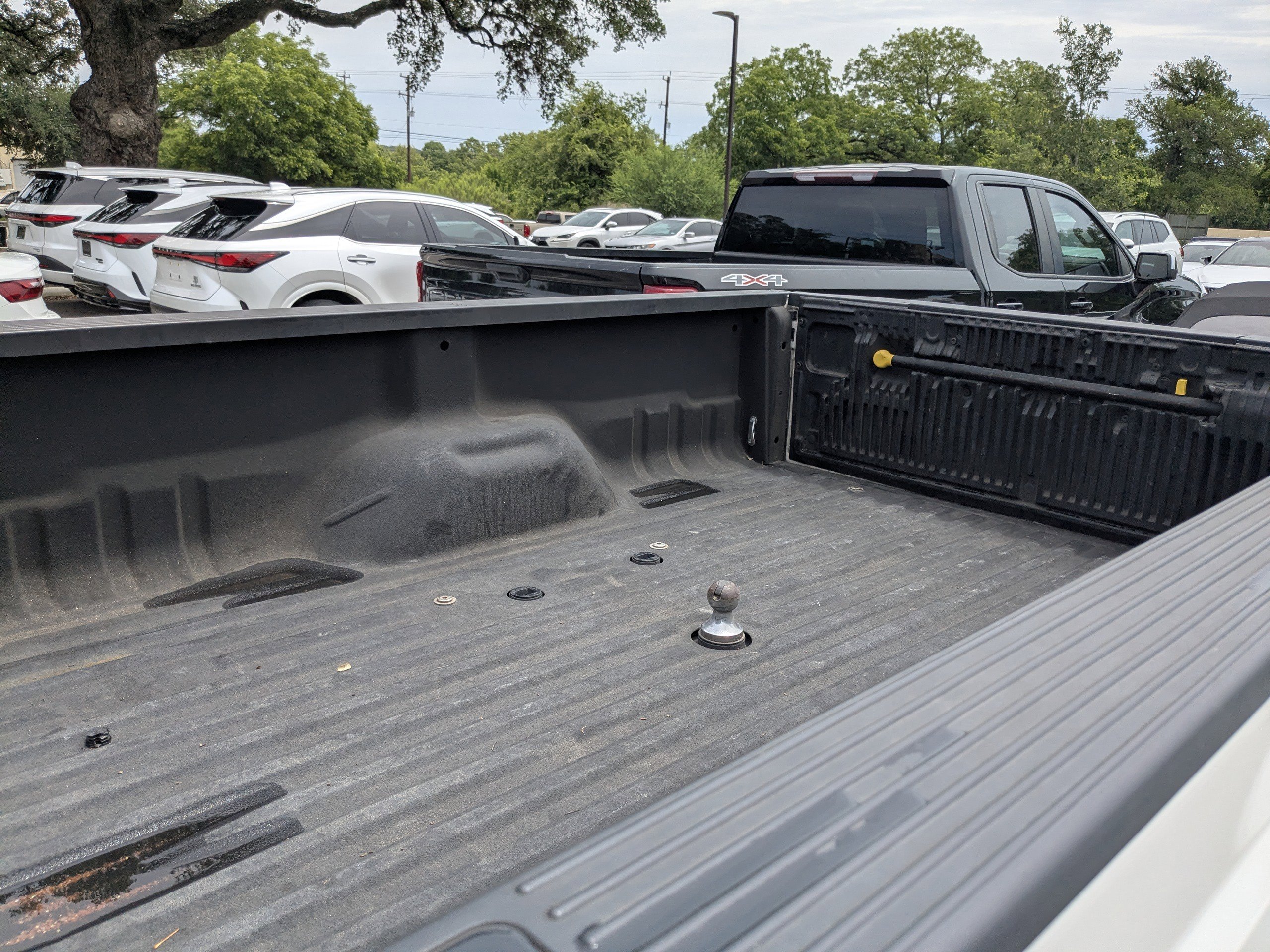 Used 2015 Ford F350 Platinum AWD/4WD image 5
