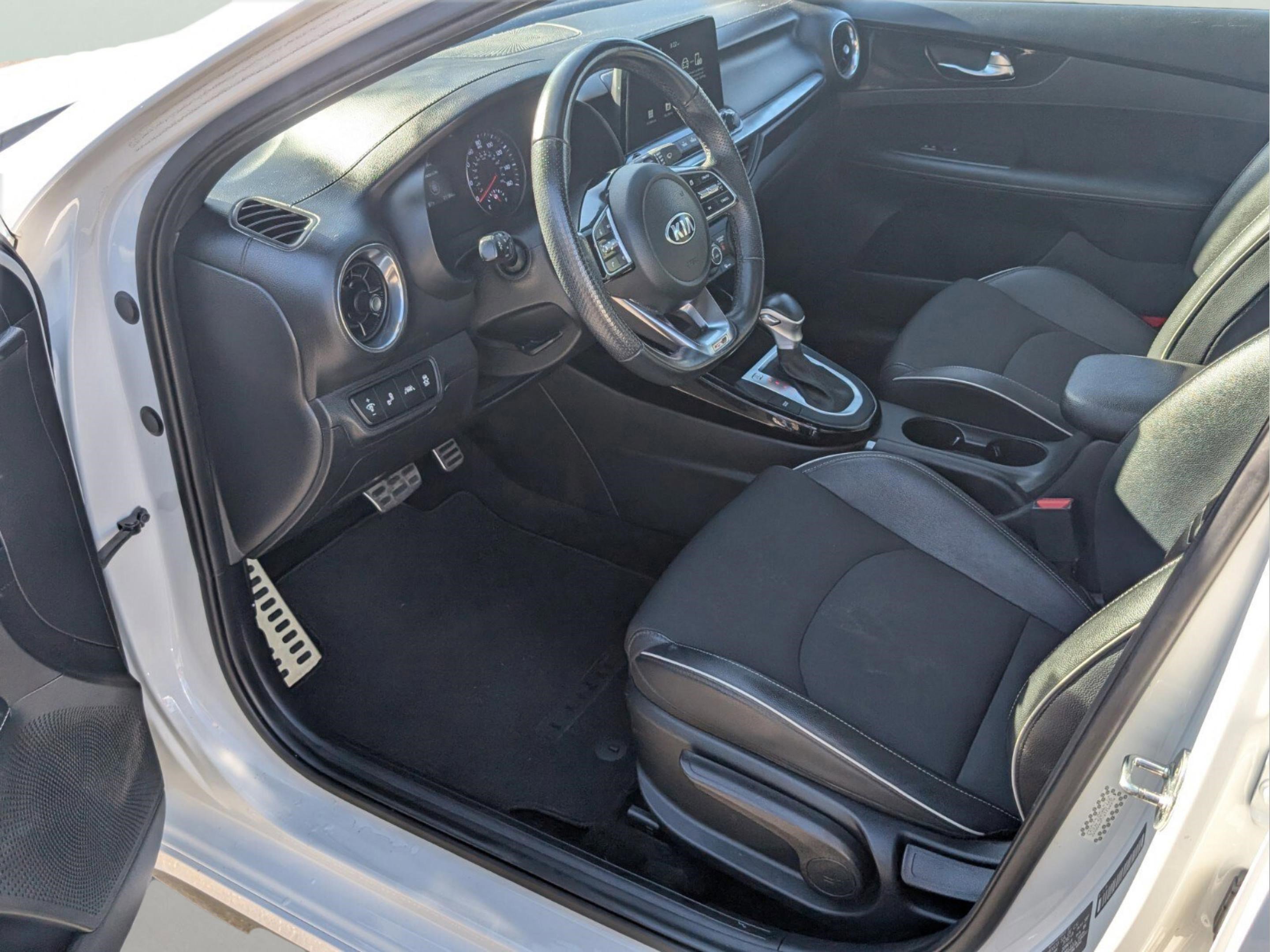 Used 2021 Kia Forte GT-Line image 29