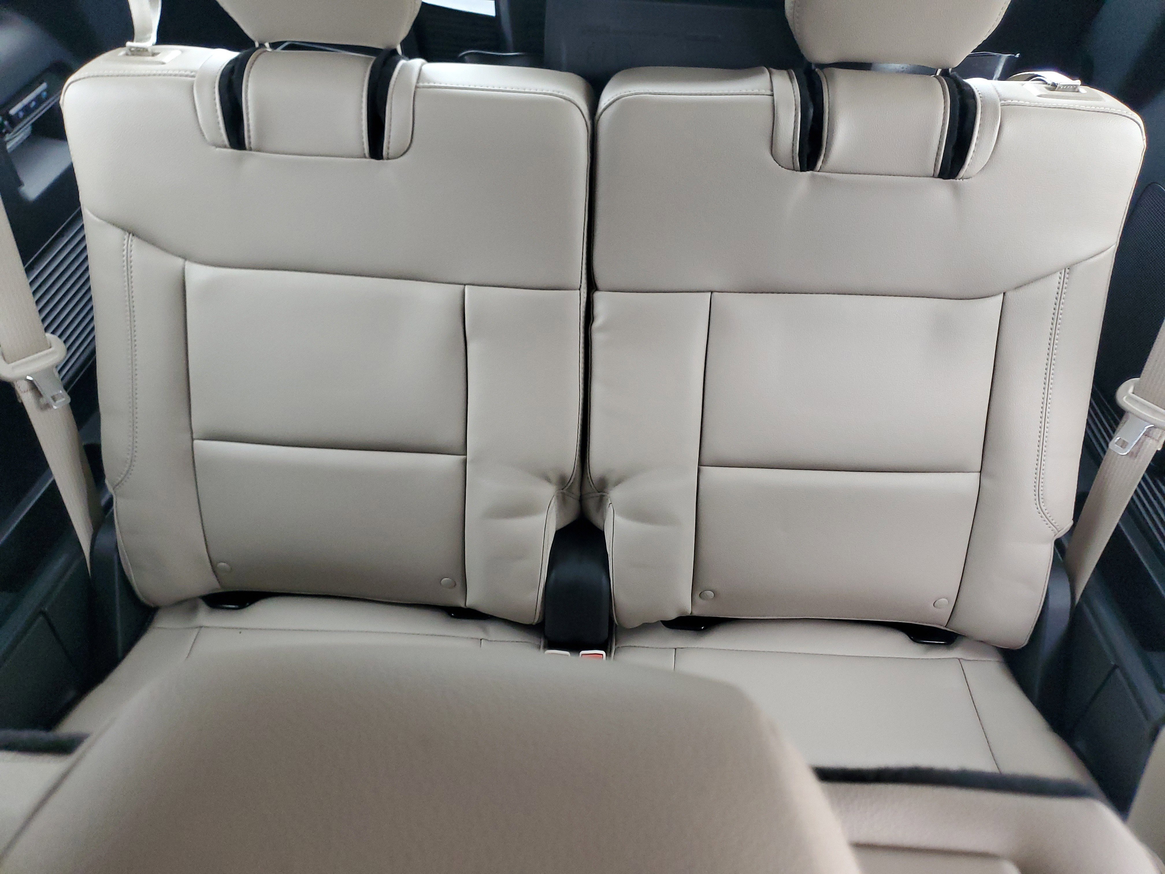 Used 2024 Ford Explorer Limited w/ Equipment Group 301A AWD/4WD image 20