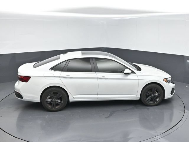 Used 2024 Volkswagen Jetta SE FWD image 42