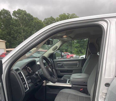 Used 2015 RAM 1500 Outdoorsman AWD/4WD image 13