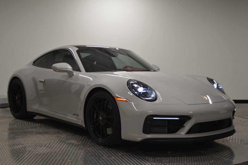 Certified 2024 Porsche 911 Carrera GTS image 9