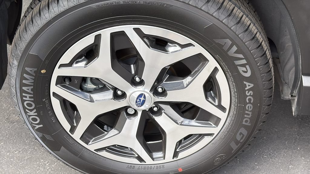 Certified 2023 Subaru Forester Premium AWD/4WD image 11