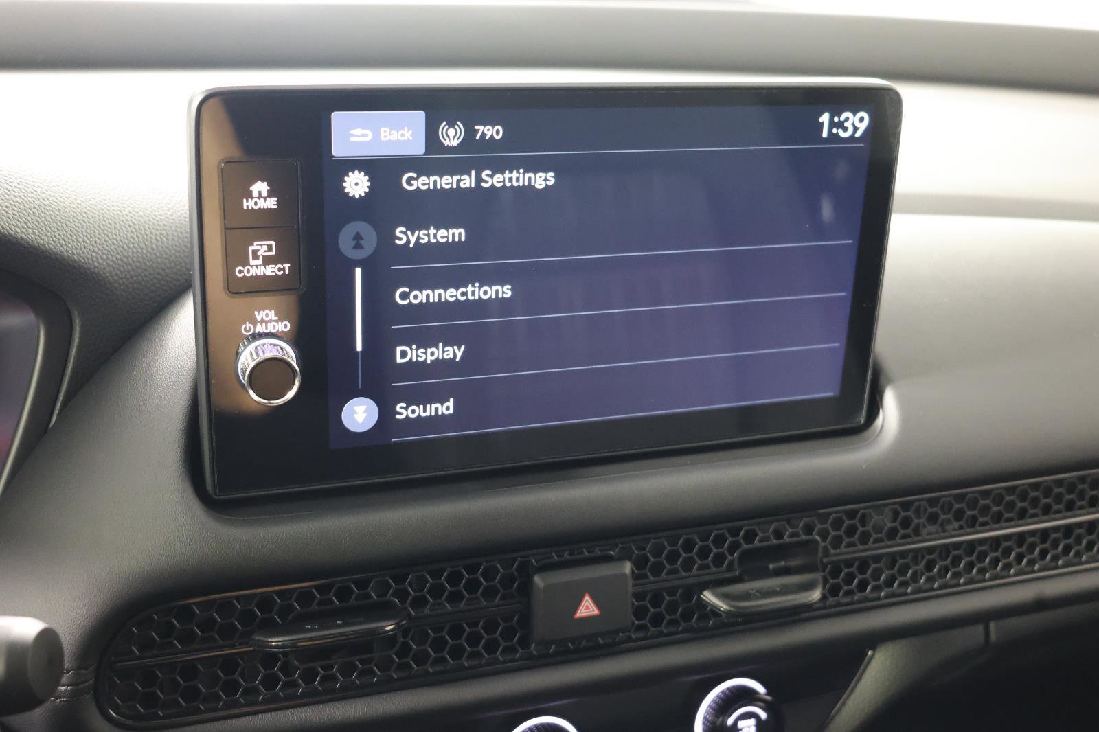 New 2027 Honda HR-V LX image 14