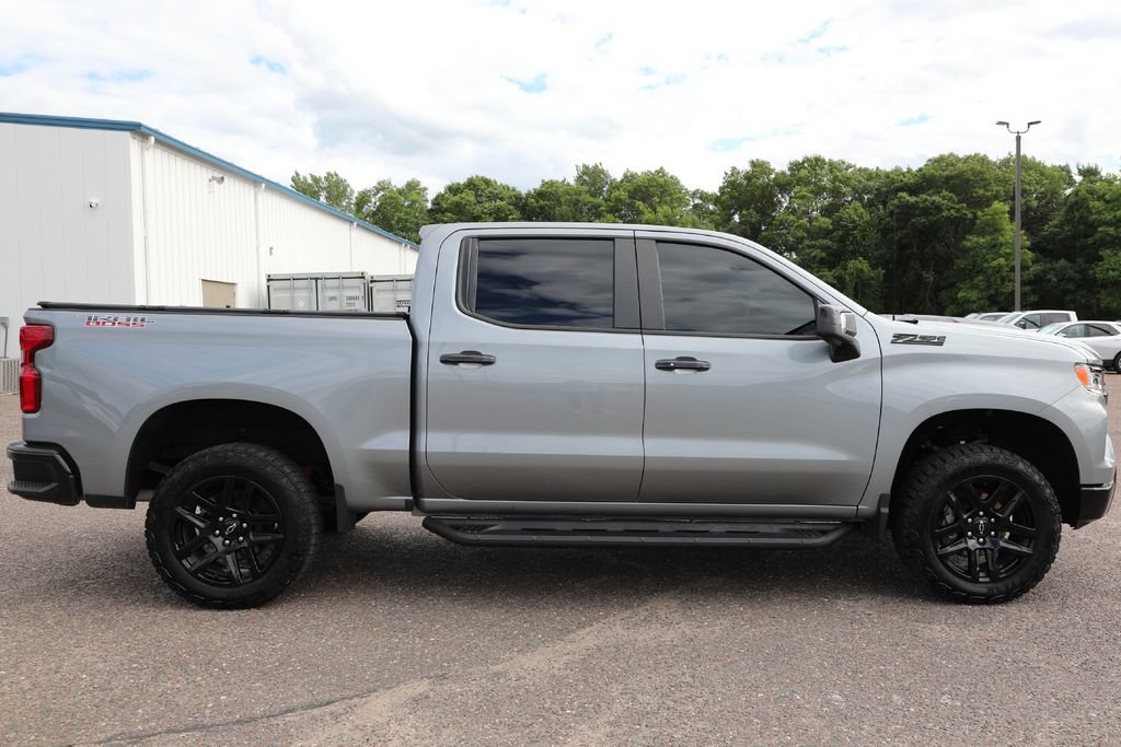 Used 2024 Chevrolet Silverado 1500 LT Trail Boss w/ LT Trail Boss Premium Package AWD/4WD image 18