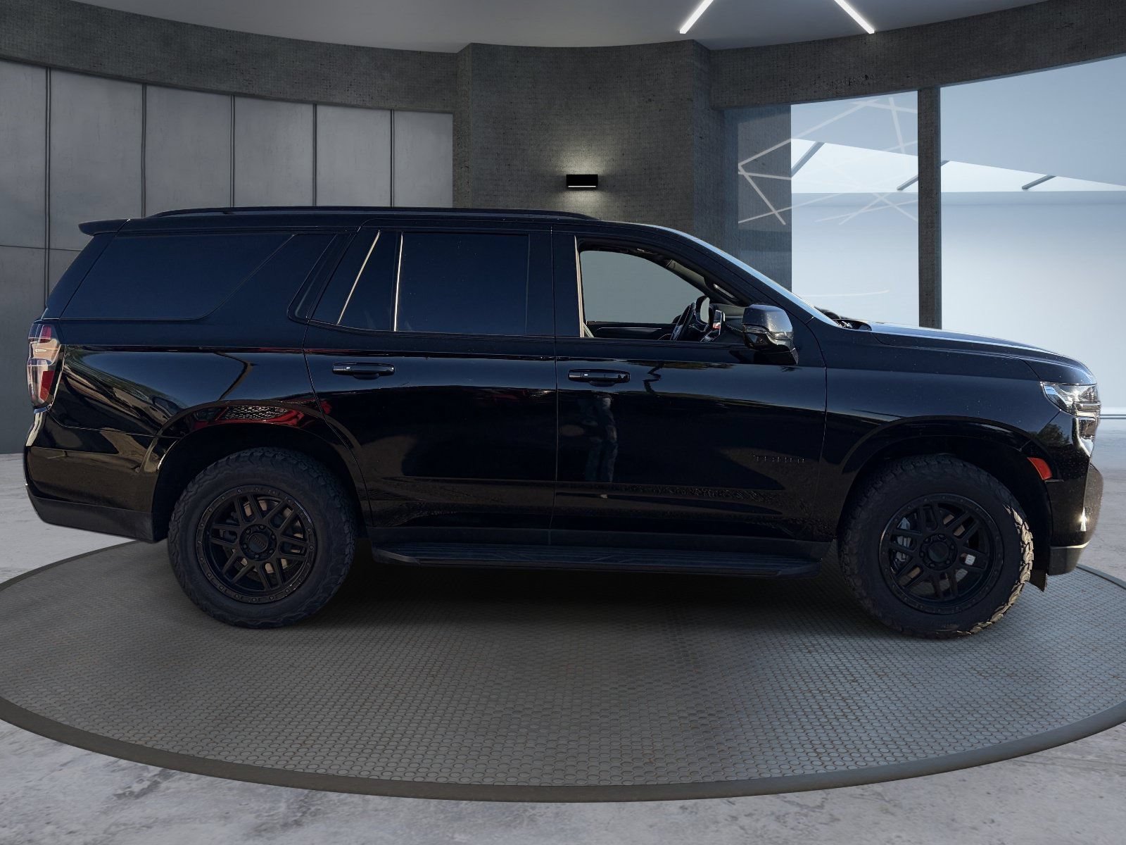 Certified 2022 Chevrolet Tahoe RST w/ Luxury Package AWD/4WD image 7