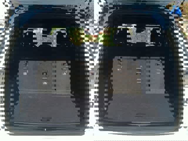 Used 2025 Jeep Grand Cherokee Laredo image 33