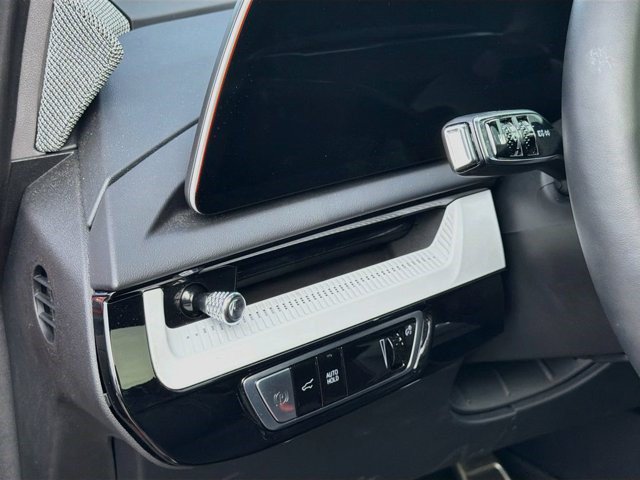 Certified 2025 Cadillac Optiq Sport 2 w/ LPO, Floor Liner Package AWD/4WD image 10