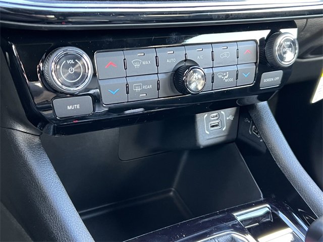 New 2026 Jeep Compass Limited image 23