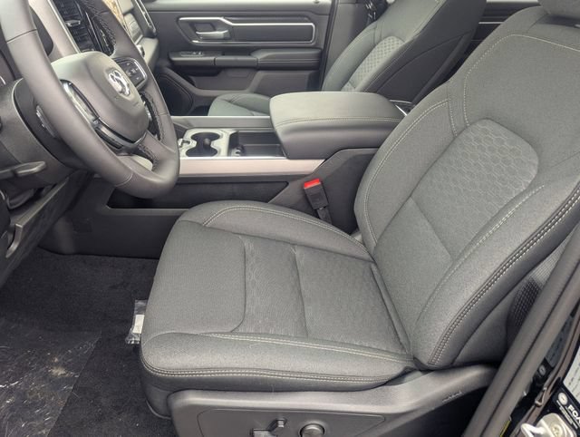 New 2025 RAM 1500 Big Horn AWD/4WD image 9