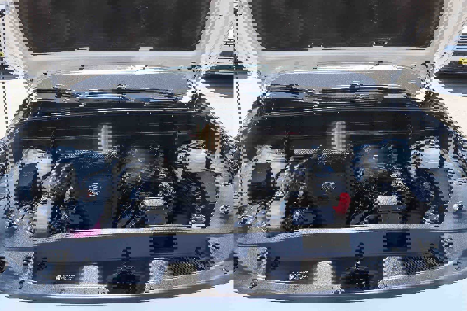 Used 2023 Toyota Highlander XLE image 28