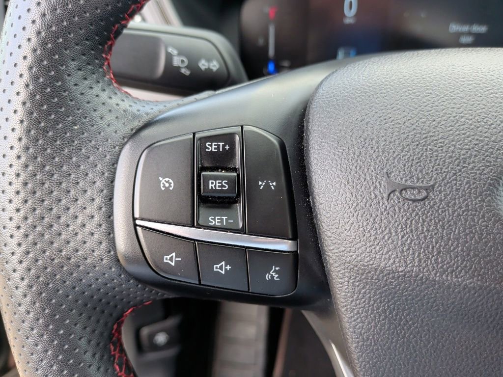 Used 2023 Ford Escape ST-Line image 17