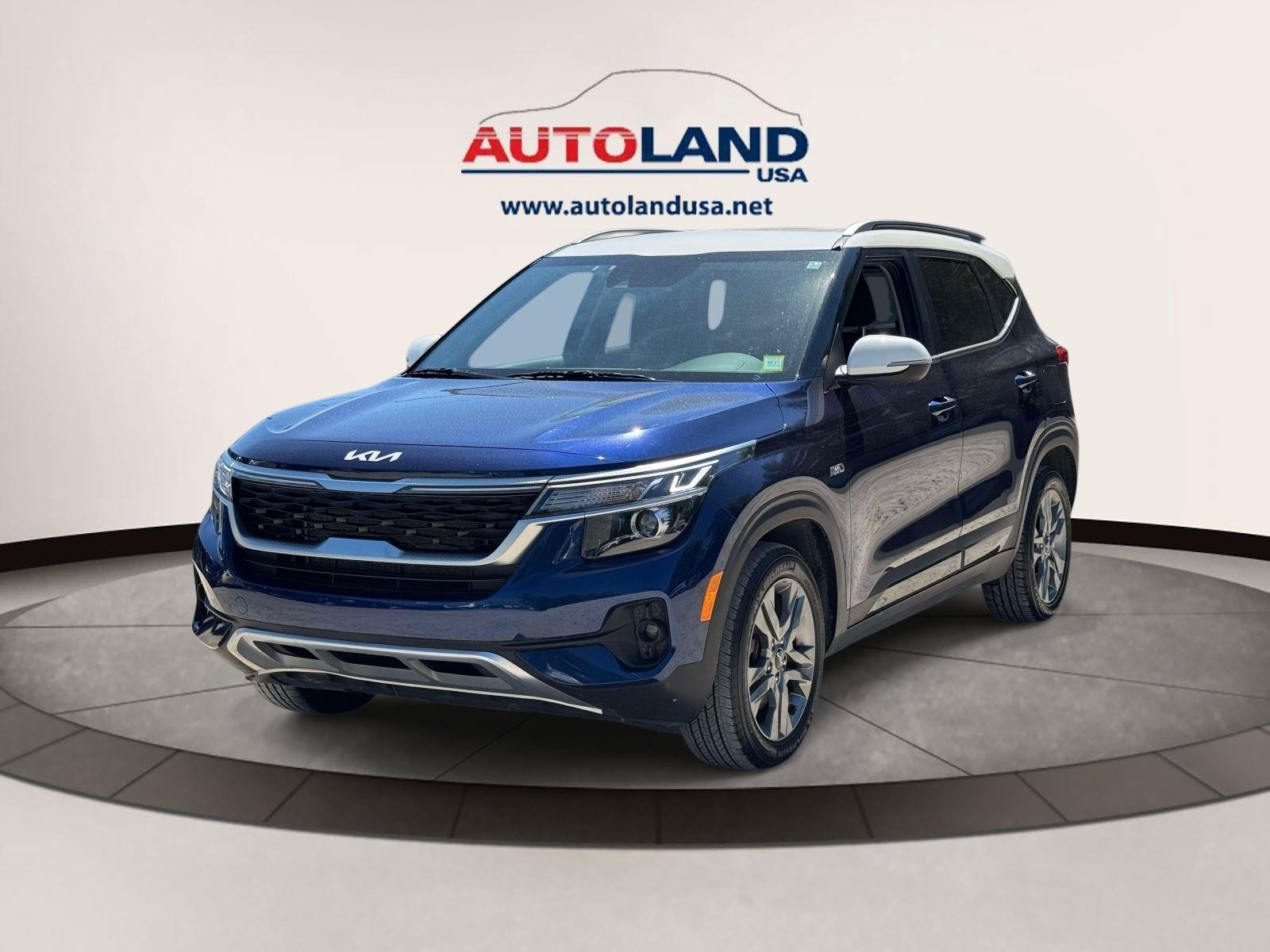 Used 2022 Kia Seltos S AWD/4WD image 2