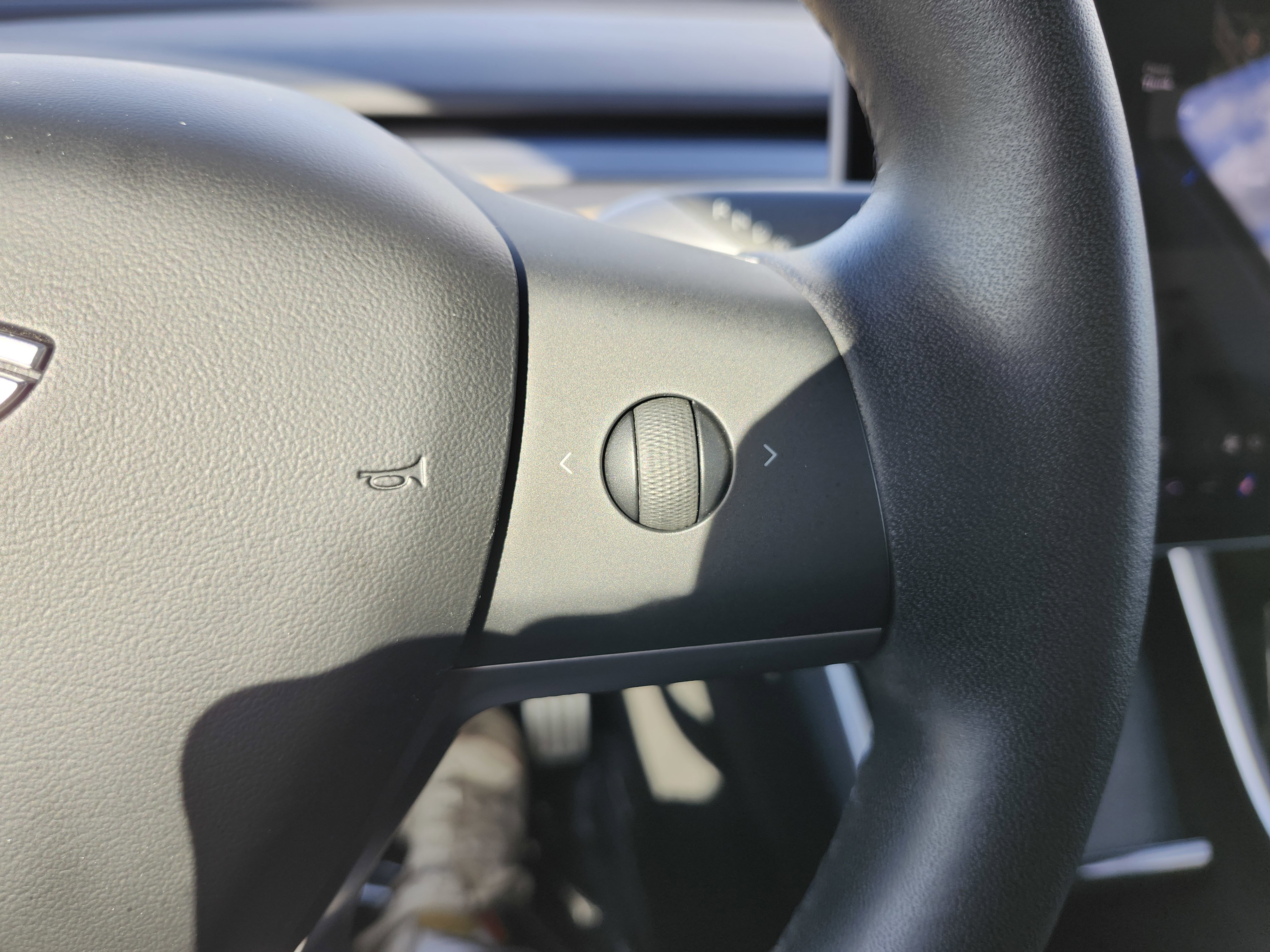 Used 2020 Tesla Model Y Performance image 36