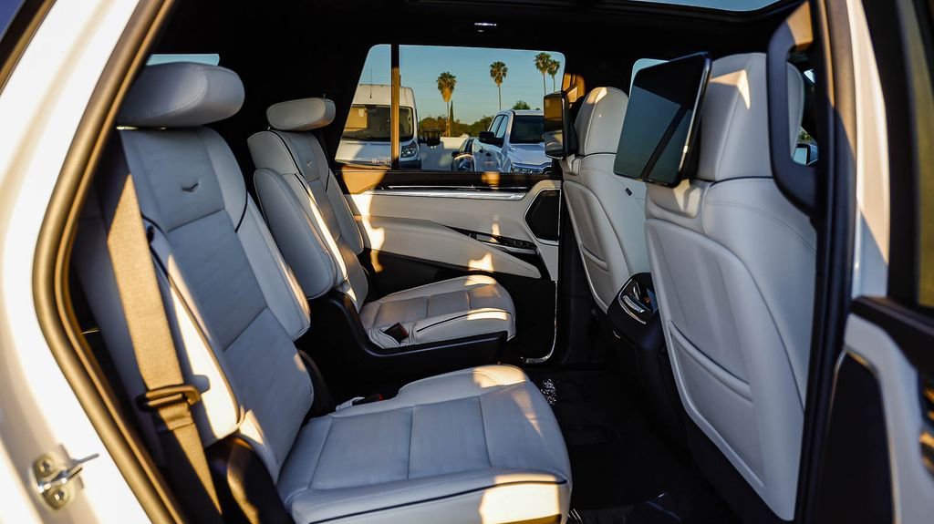 Used 2025 Cadillac Escalade Sport image 20