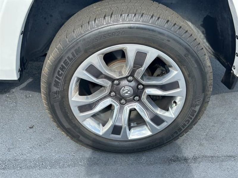 Used 2023 RAM 1500 Limited image 32