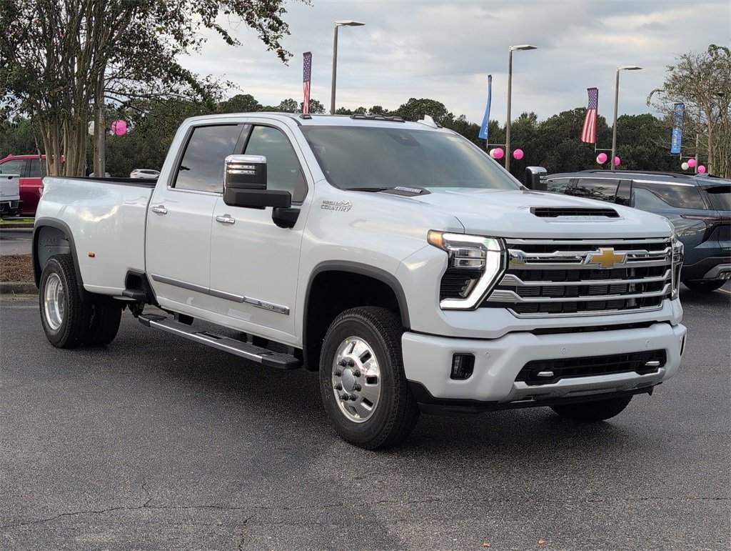 New 2026 Chevrolet Silverado 3500 High Country w/ High Country Premium Package image 7