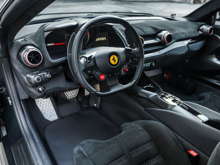 Used 2022 Ferrari 812 Competizione image 13