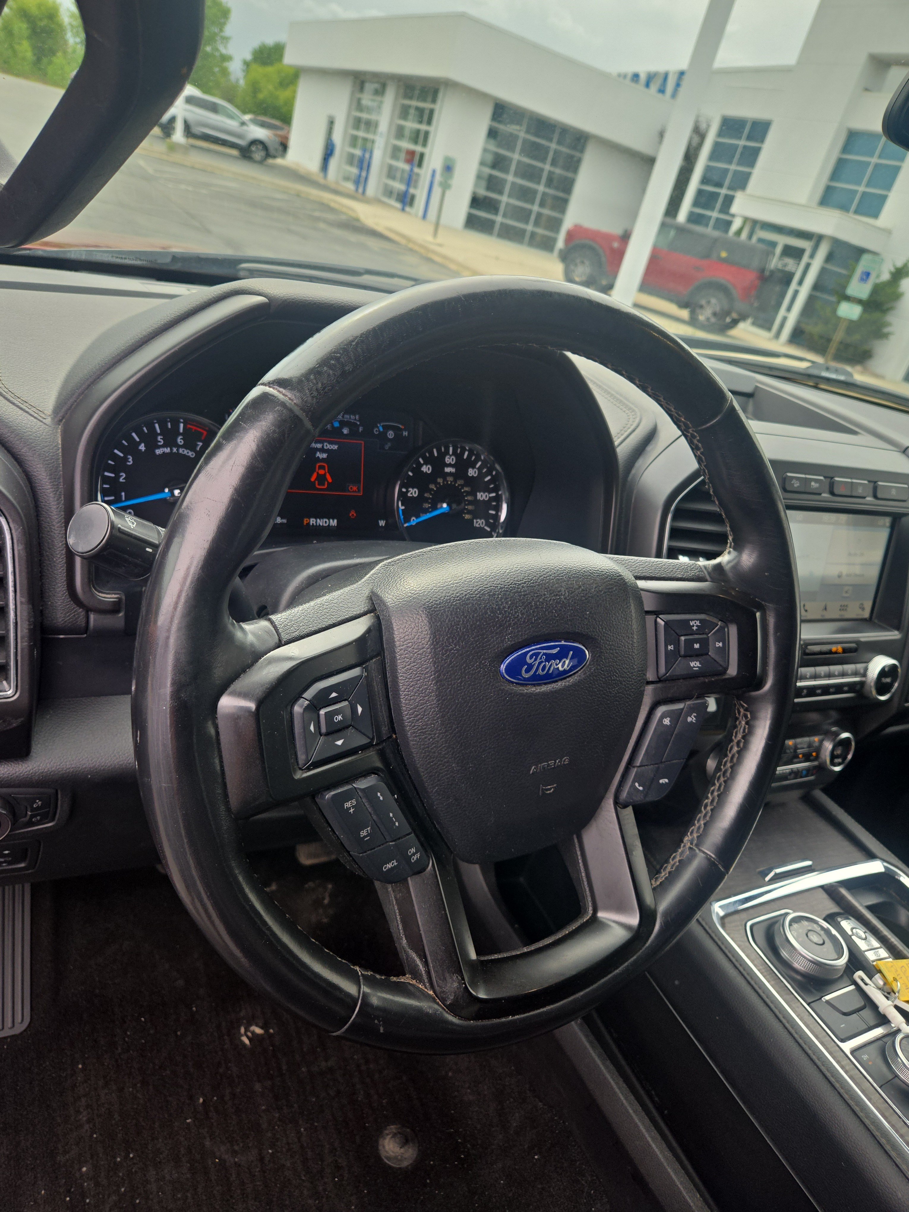 Used 2019 Ford Expedition Limited w/ Driver Assistance Package AWD/4WD image 19