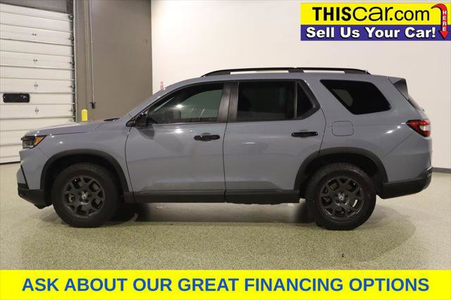 Used 2025 Honda Pilot TrailSport image 4