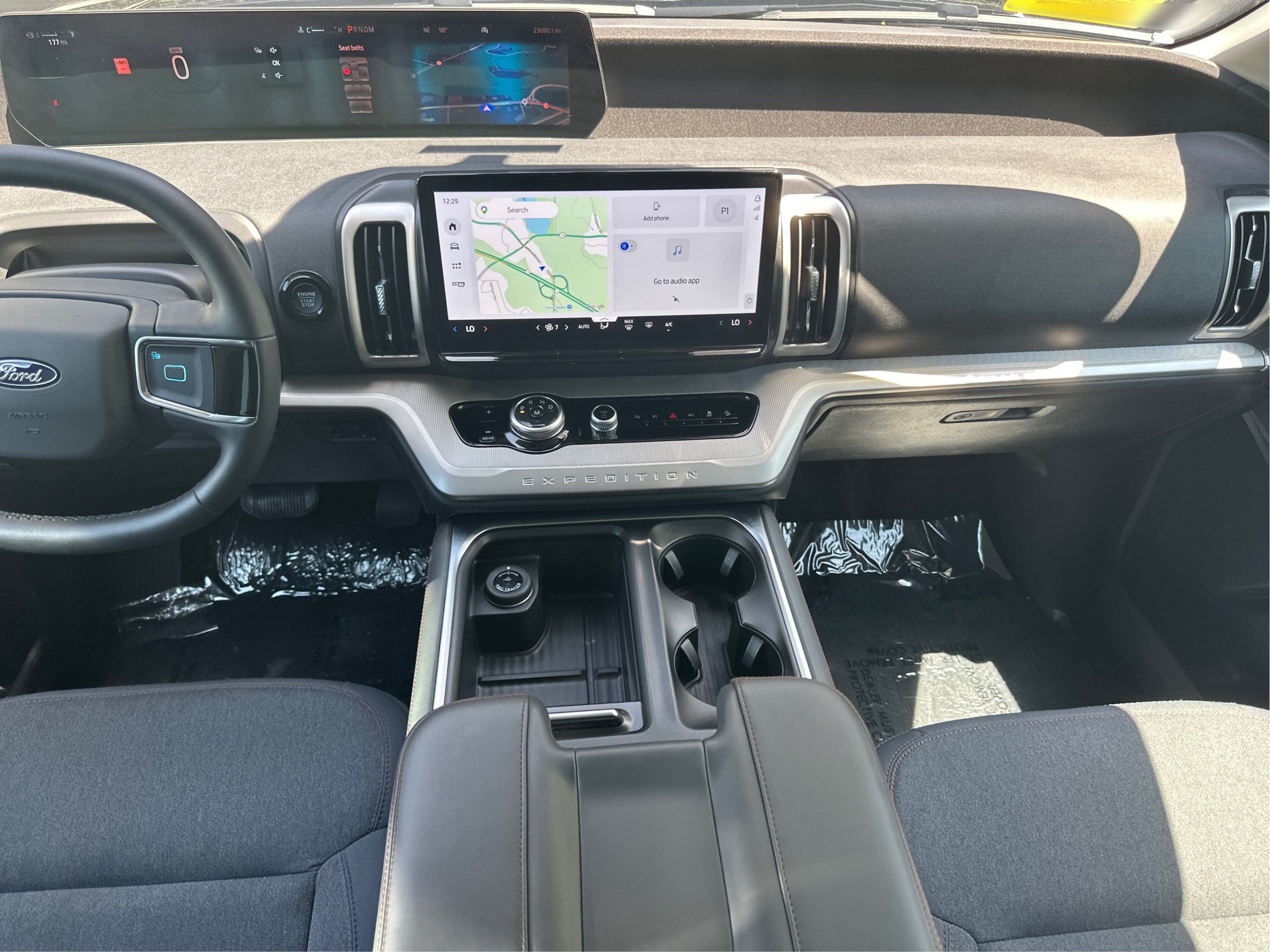 Used 2025 Ford Expedition Active AWD/4WD image 18