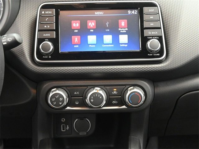 Used 2025 Nissan Kicks Play S image 28