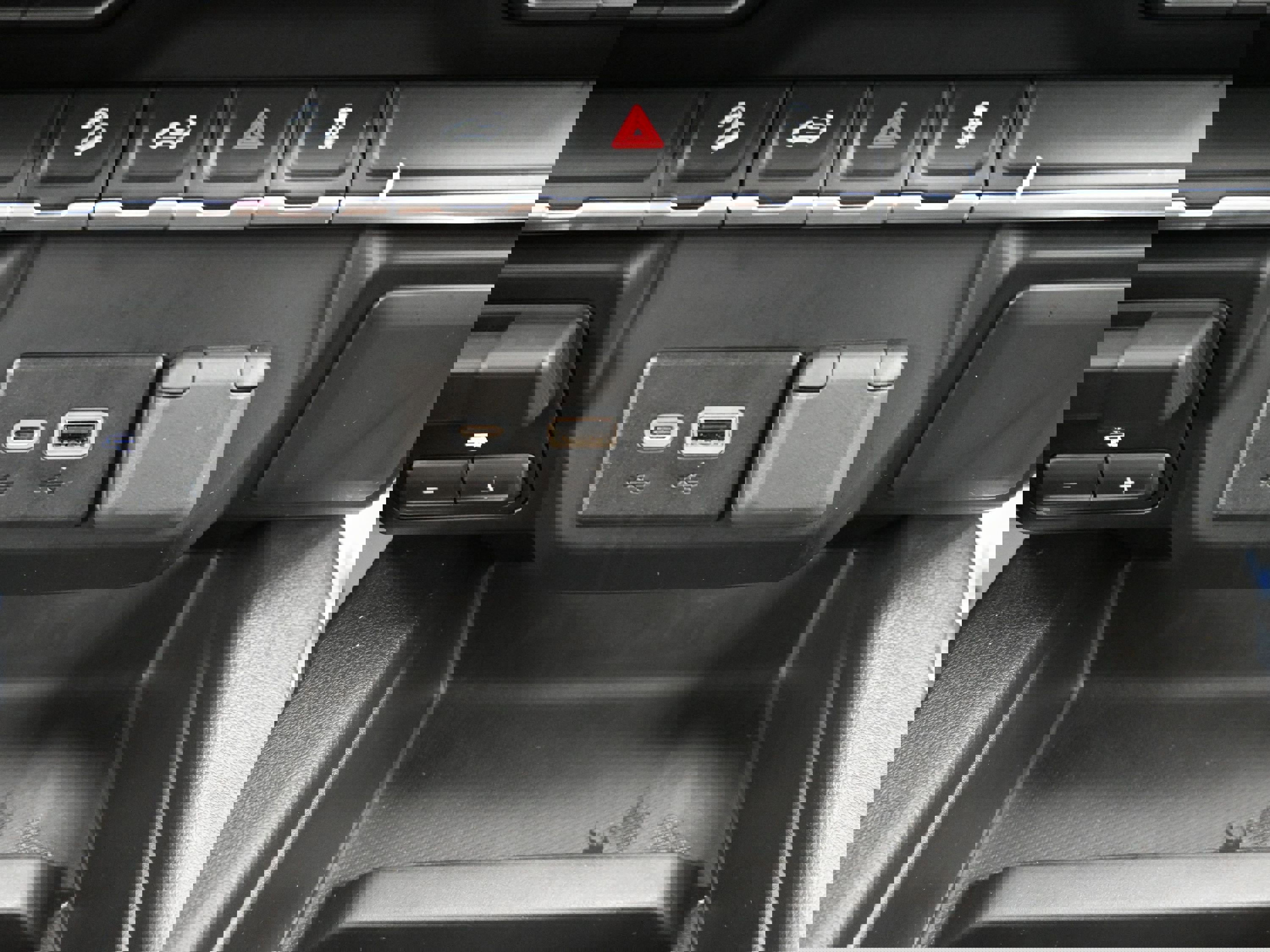 Used 2021 Chevrolet Silverado 1500 LT Trail Boss w/ Bed Protection Package image 20