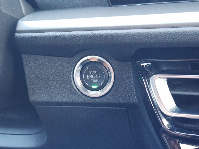 Used 2026 Chevrolet Traverse LT AWD/4WD image 8