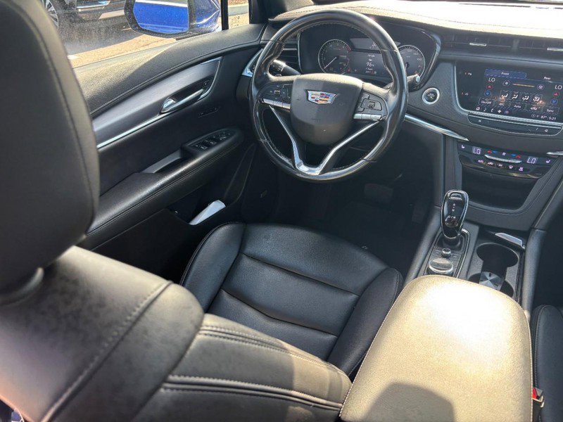Used 2023 Cadillac XT6 Luxury AWD/4WD image 12