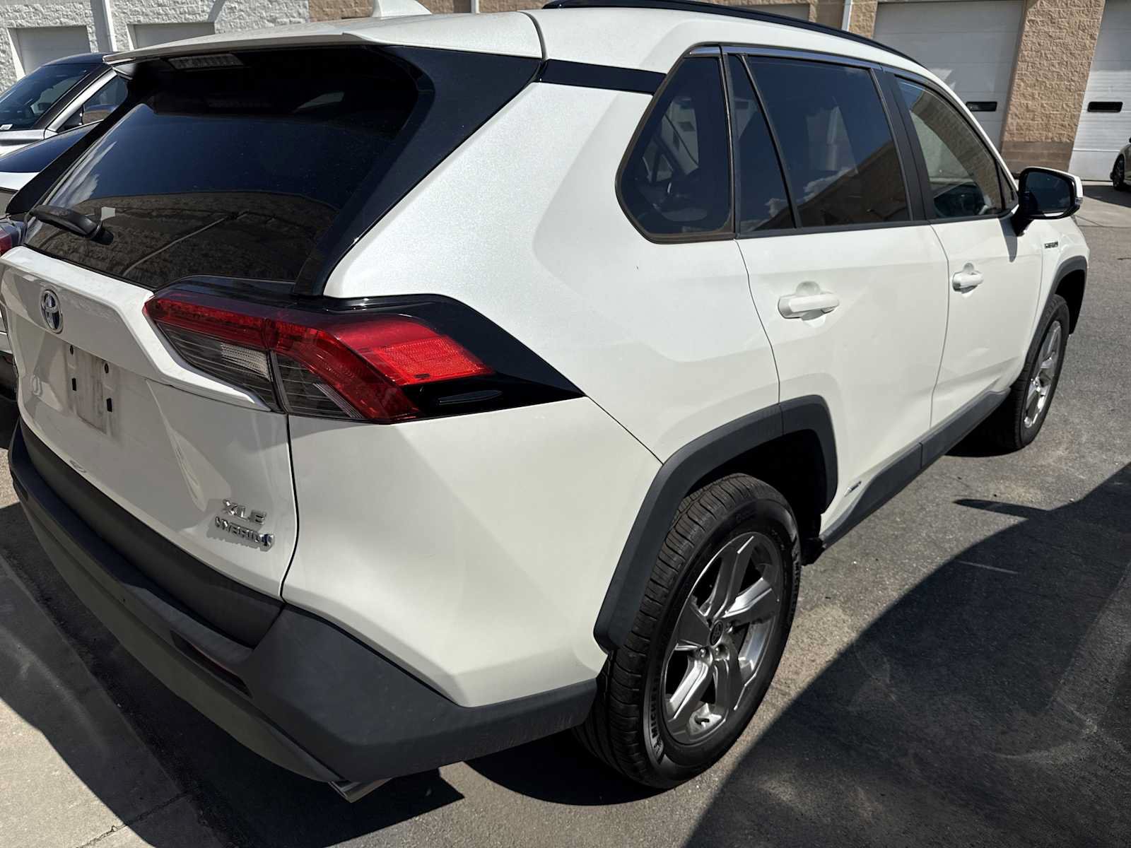 Used 2021 Toyota RAV4 XLE Premium AWD/4WD image 43