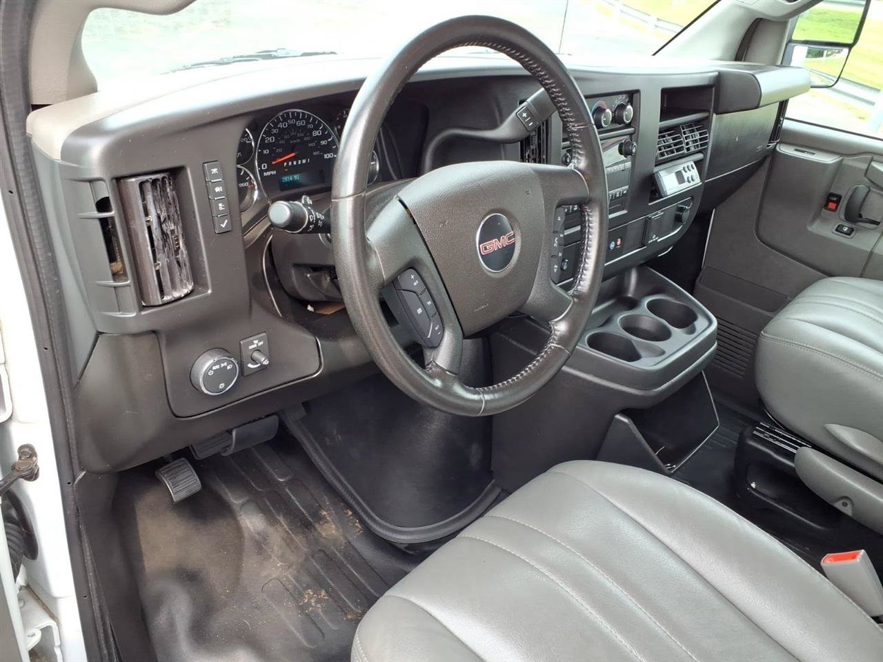 Used 2023 GMC Savana 3500 w/ Power Convenience Package RWD image 17