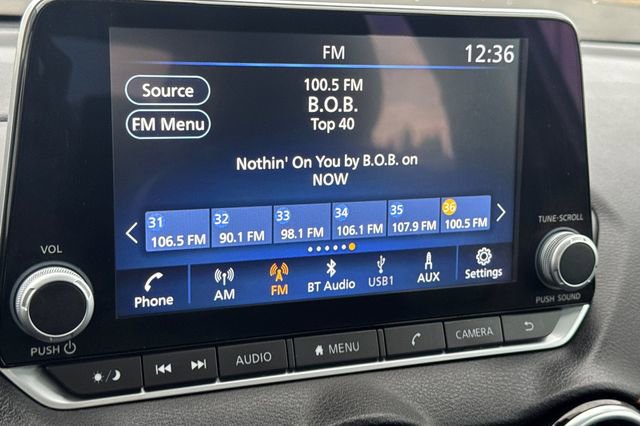 Used 2022 Nissan Sentra SR w/ SR Premium Package image 14