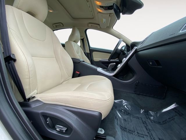 Used 2018 Volvo S60 T5 Inscription image 15