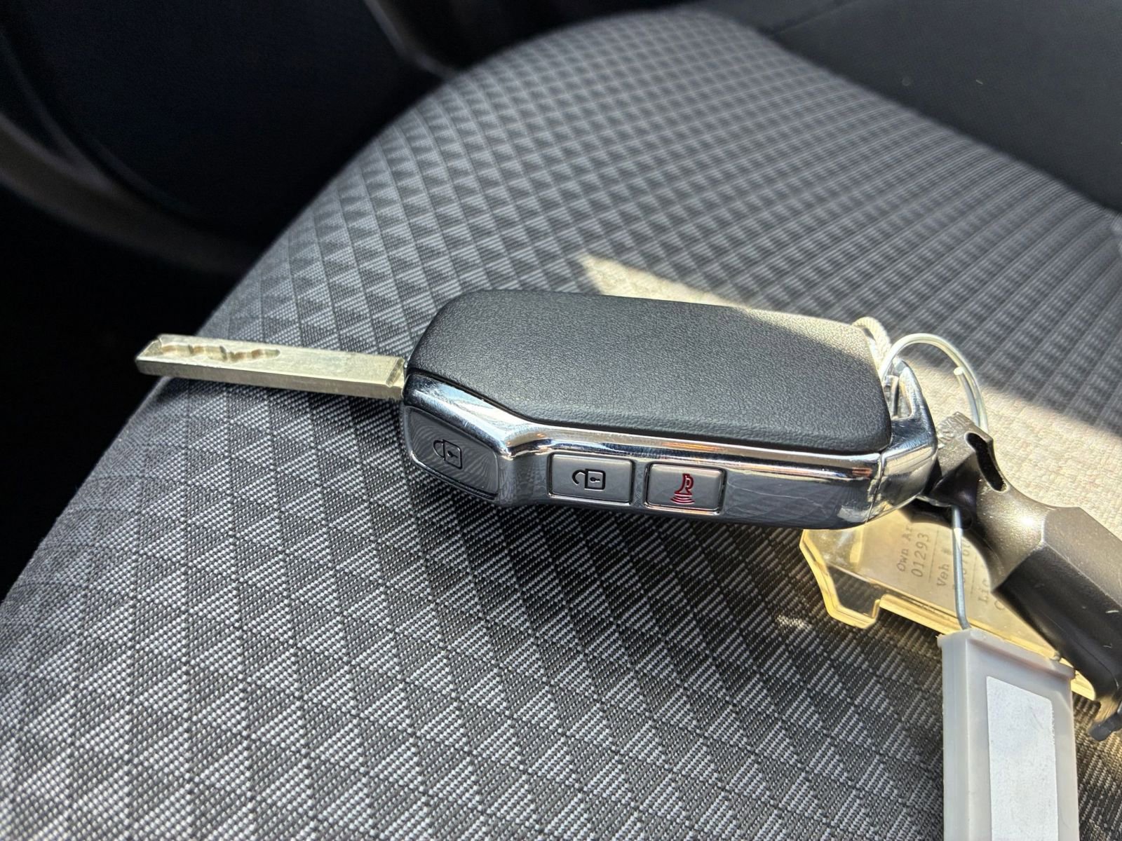 Used 2025 Kia Soul LX w/ LX Technology Package image 21