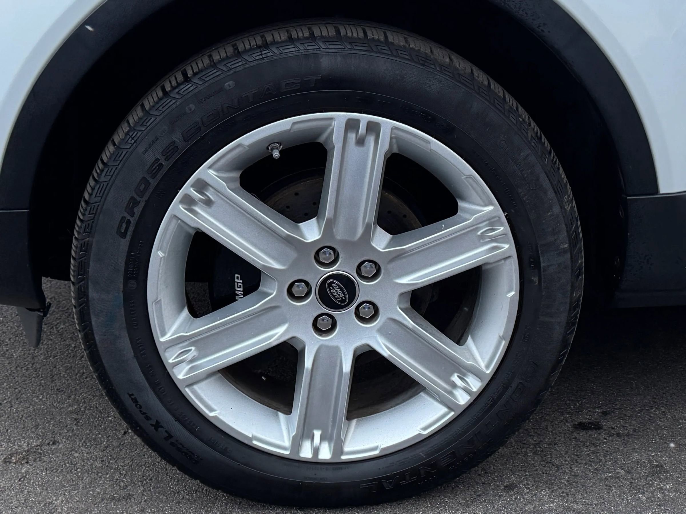 Used 2013 Land Rover Range Rover Evoque Pure Premium image 9