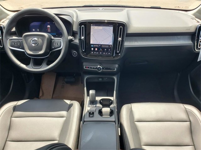 New 2026 Volvo XC40 B5 Core w/ Protection Package Premier image 28