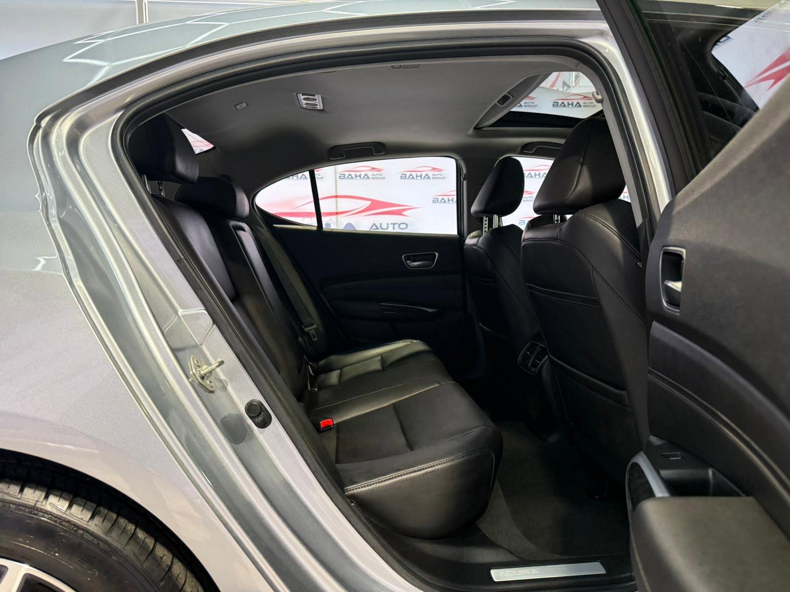 Used 2020 Acura TLX image 33