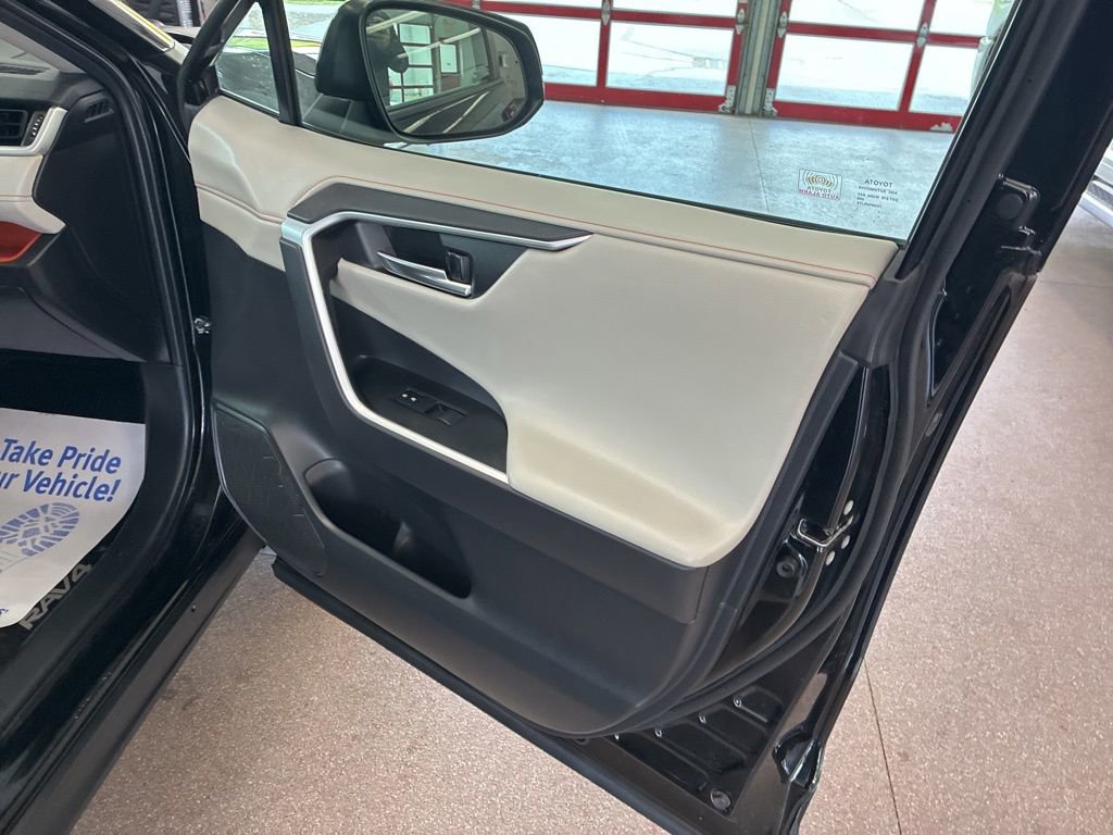 Used 2019 Toyota RAV4 Adventure w/ Cold Weather Package AWD/4WD image 21