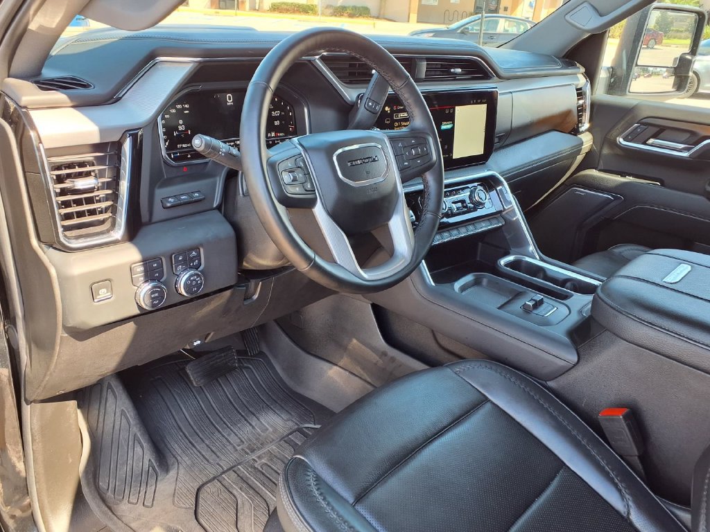 Used 2024 GMC Sierra 2500 Denali w/ Technology Package AWD/4WD image 23