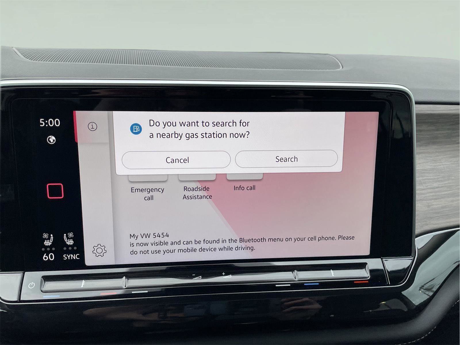 Used 2025 Volkswagen Atlas SEL image 30