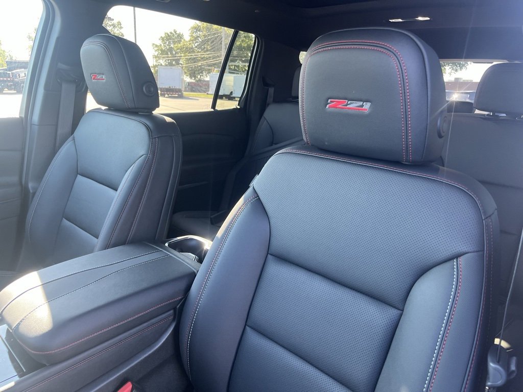 New 2026 Chevrolet Traverse Z71 w/ Driver Confidence Package image 11