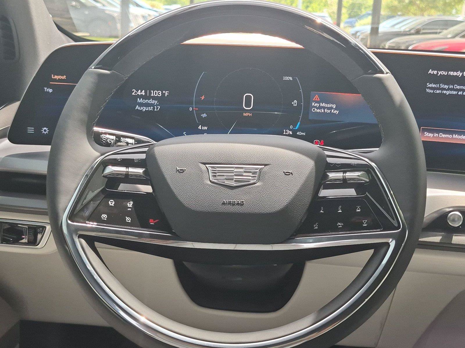 New 2027 Cadillac Vistiq Sport w/ LPO, Floor Liner Package AWD/4WD image 15