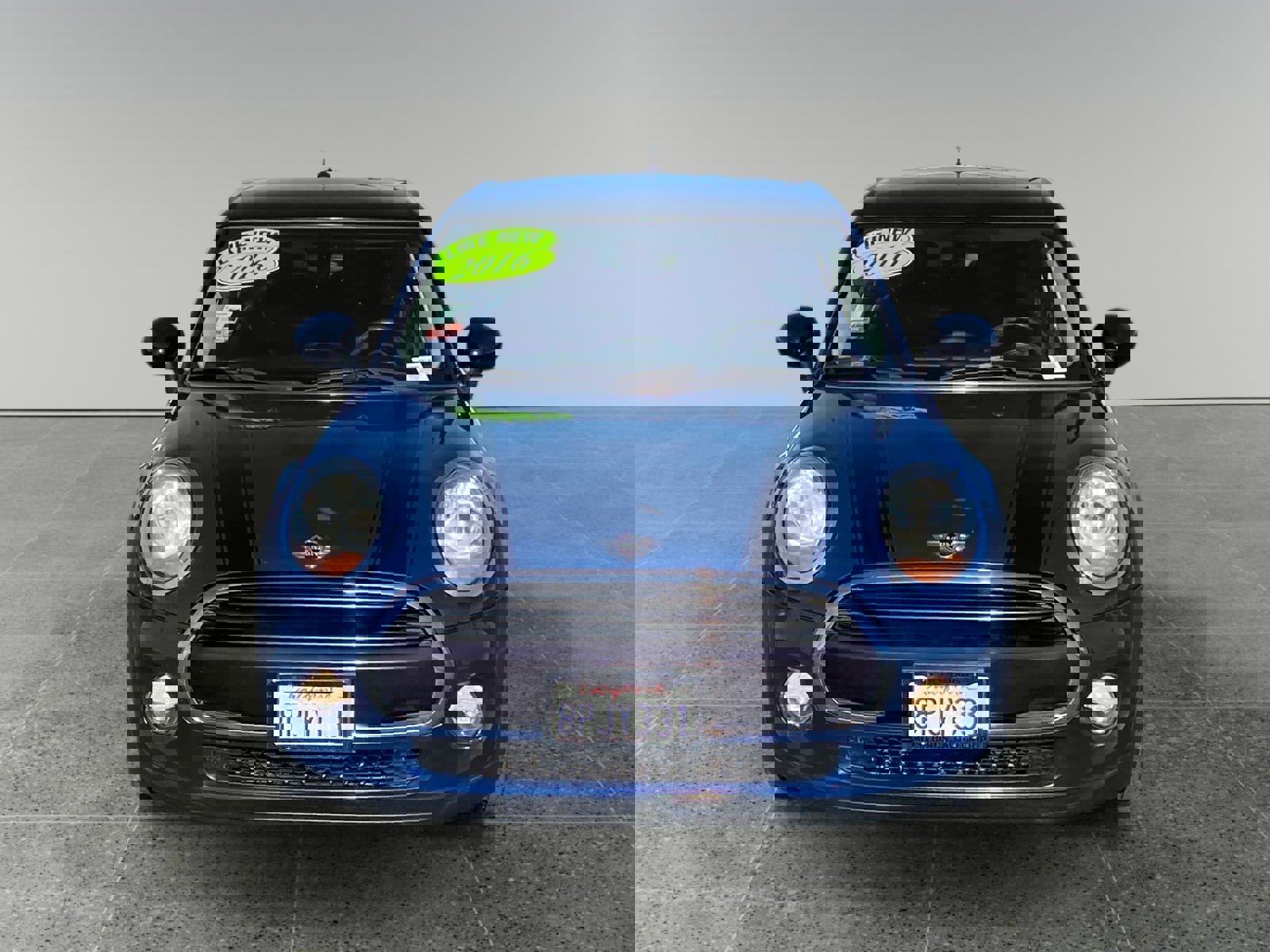 Used 2016 MINI Cooper 4-Door Hardtop image 8