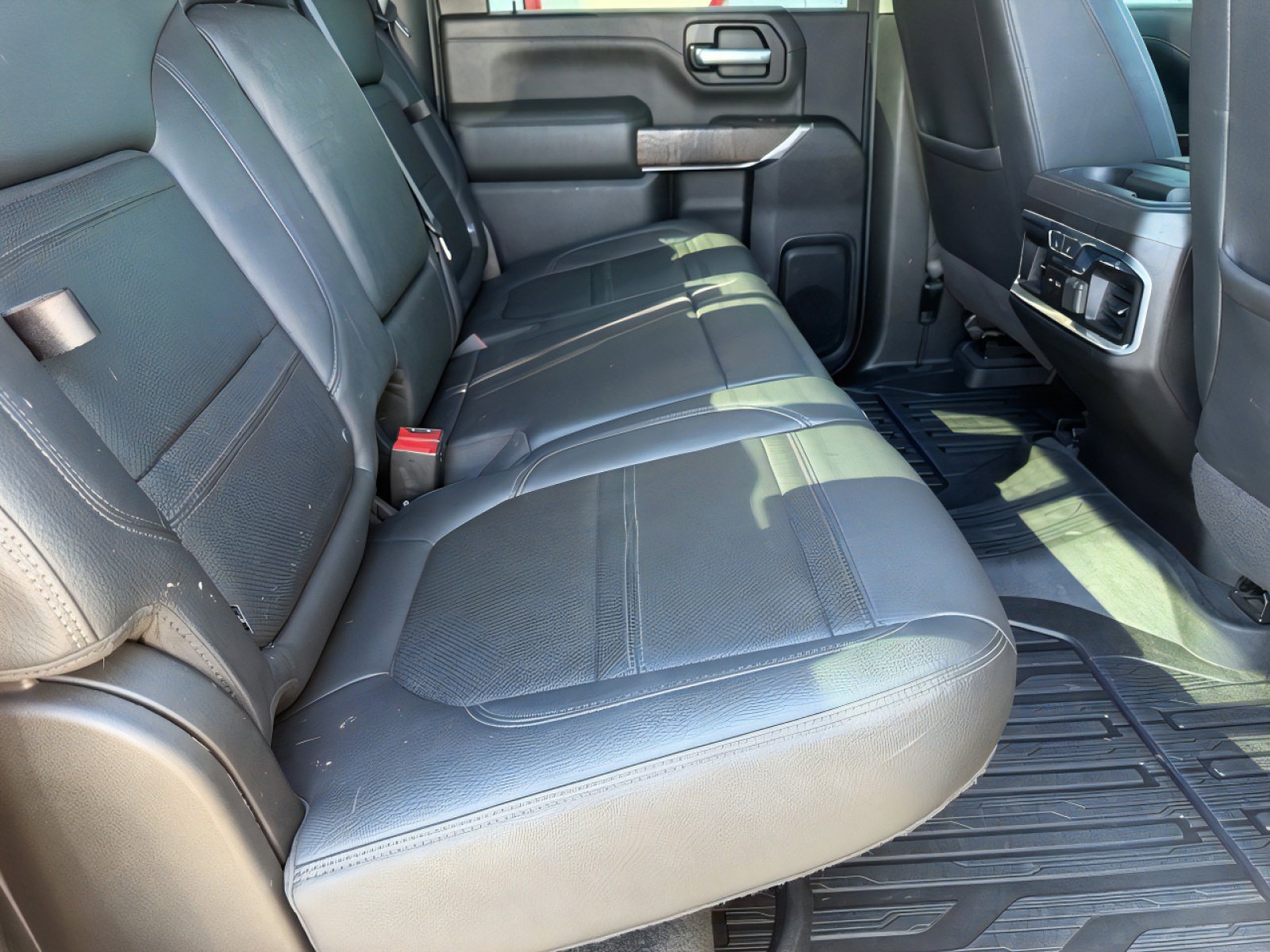 Used 2021 GMC Sierra 2500 Denali w/ Technology Package image 25