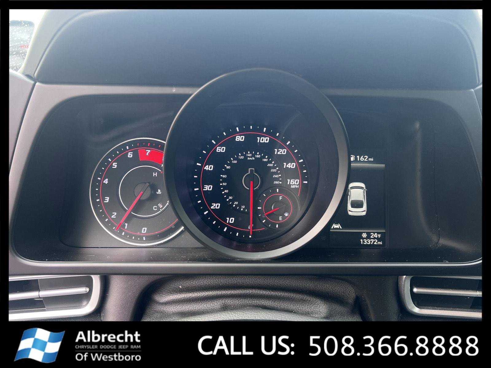 Used 2023 Hyundai Elantra SEL image 26