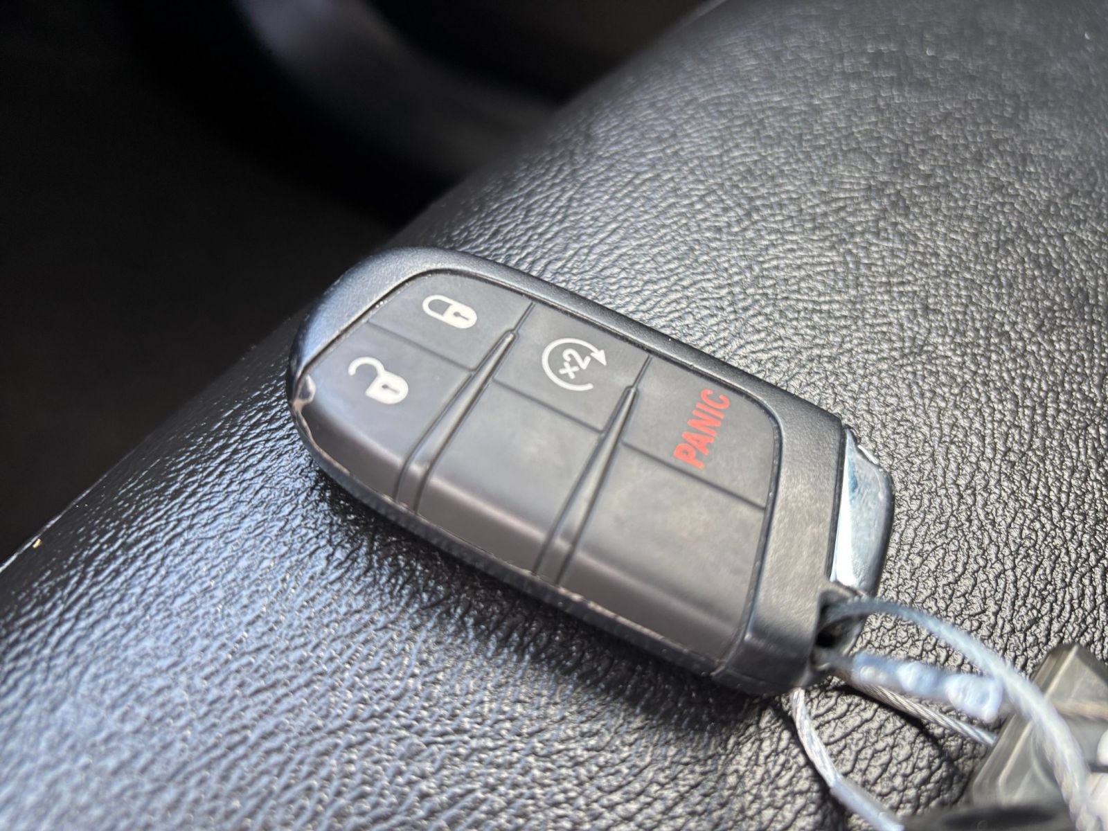 Used 2025 Jeep Compass Limited AWD/4WD image 25
