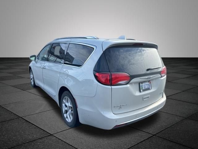 Used 2019 Chrysler Pacifica Limited image 8