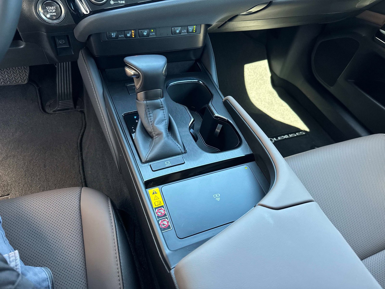 Certified 2025 Lexus ES 350 w/ Premium Package FWD image 25